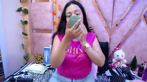 Snapshot of danyswet chatting on 11/28/25, 07:27 DanySwet online show from 11/28/25, 07:27