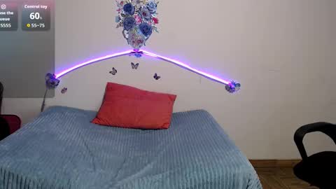 Snapshot of danyxs1 chatting on 11/17/25, 12:00 DANYXS1 online show from 11/17/25, 12:00