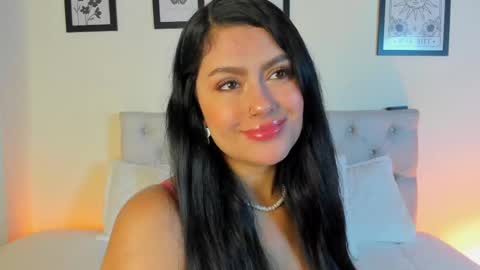 Antonella Mora online show from 11/06/25, 01:01