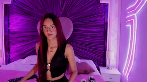 Daphne online show from 12/22/24, 05:53