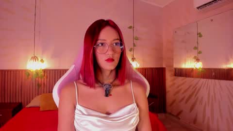 Daphne online show from 02/02/26, 03:05