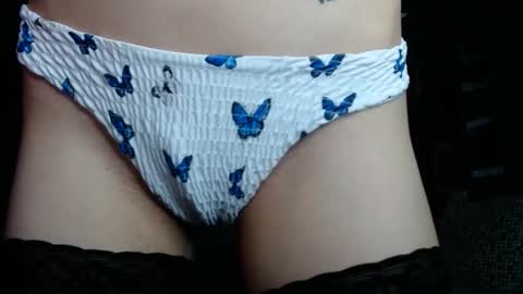 Snapshot of daphne_darkthorn chatting on 10/25/25, 03:58 Daphne Darkthorn online show from 10/25/25, 03:58