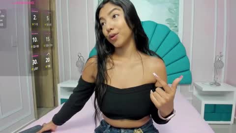 Daphne  online show from 01/09/25, 11:14