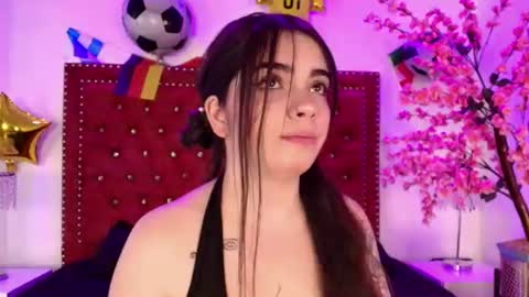 Daphne  online show from 07/17/26, 11:39
