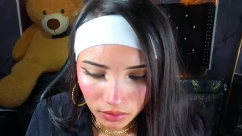 Snapshot of daphne_nicole_b chatting on 03/10/26, 01:05 daphne_nicole_b online show from 03/10/26, 01:05