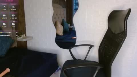 Snapshot of daphne_walton chatting on 11/21/25, 10:58 daphne_walton online show from 11/21/25, 10:58