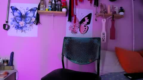 daphneandrade online show from 01/14/25, 03:57