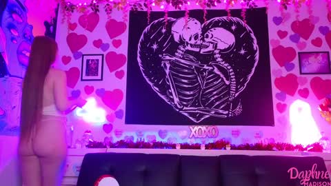 Daphne Madison online show from 02/05/25, 05:41