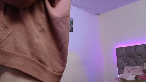 DAPHNE online show from 12/21/24, 07:27