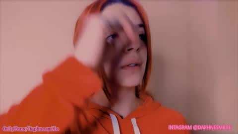 Daphne online show from 11/24/25, 11:32