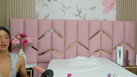    online show from 10/30/25, 01:18