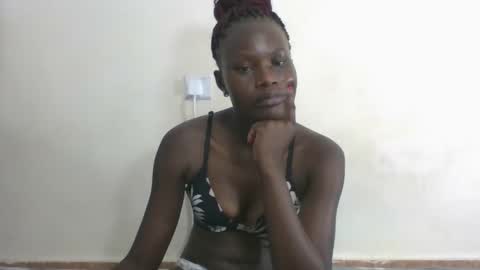 ESTHER online show from 02/10/25, 11:25