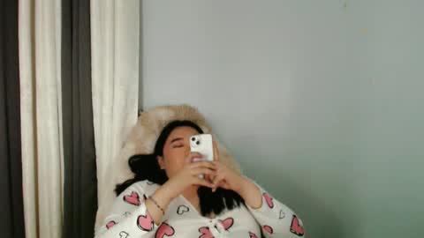 Snapshot of darcy_world chatting on 01/04/25, 09:20 DARCY online show from 01/04/25, 09:20