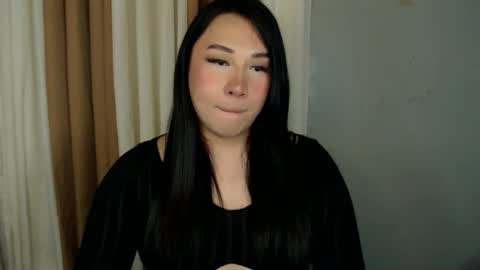 Snapshot of darcy_world chatting on 02/06/25, 04:31 DARCY online show from 02/06/25, 04:31