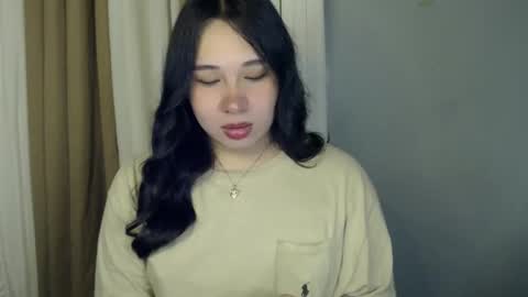 Snapshot of darcy_world chatting on 02/08/25, 10:29 DARCY online show from 02/08/25, 10:29