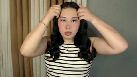 Snapshot of darcy_world chatting on 02/10/25, 12:41 DARCY online show from 02/10/25, 12:41