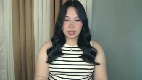 Snapshot of darcy_world chatting on 02/10/25, 03:46 DARCY online show from 02/10/25, 03:46