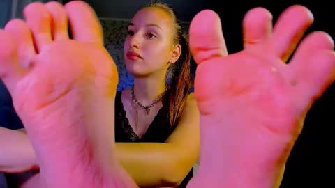 Snapshot of darcysiren chatting on 11/10/25, 08:35 Darcy Siren online show from 11/10/25, 08:35