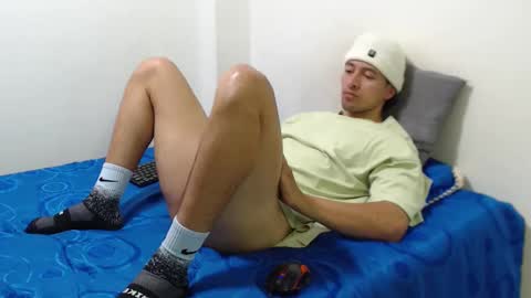 Snapshot of darekgates chatting on 02/23/25, 06:12 Darekgates online show from 02/23/25, 06:12