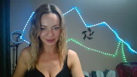 Snapshot of daria_spring chatting on 12/25/24, 11:10 Daria online show from 12/25/24, 11:10