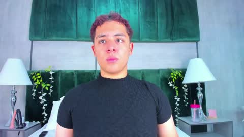 Darian  online show from 06/01/26, 07:37