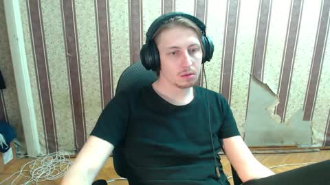 darienlarge online show from 10/11/25, 06:01