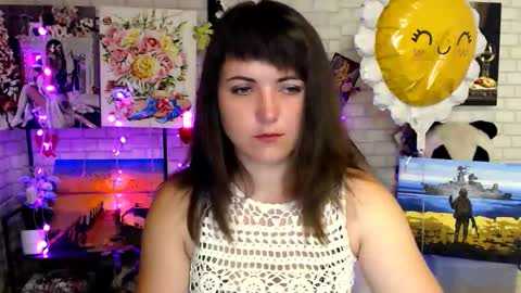 Darina online show from 09/18/25, 04:58