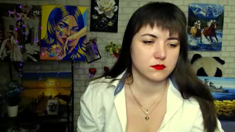 Snapshot of darina_m_ chatting on 02/17/26, 05:37 Darina online show from 02/17/26, 05:37