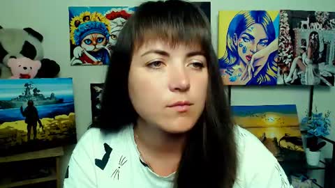 Snapshot of darina_m_ chatting on 06/18/26, 04:35 Darina online show from 06/18/26, 04:35