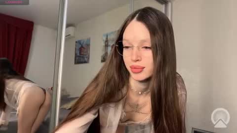 Snapshot of darina_night chatting on 03/18/26, 07:06 Darina Night online show from 03/18/26, 07:06