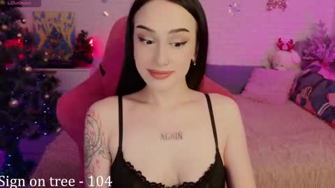 Snapshot of darinek0 chatting on 12/16/25, 04:28 Neko online show from 12/16/25, 04:28