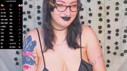 Snapshot of dario_doll_ chatting on 02/11/26, 01:43 Daria online show from 02/11/26, 01:43