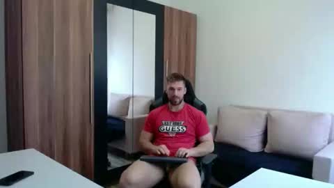 Snapshot of darius_94 chatting on 03/08/26, 10:30 darius_94 online show from 03/08/26, 10:30