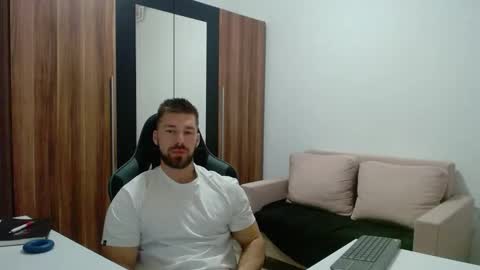 Snapshot of darius_94 chatting on 03/25/26, 04:18 darius_94 online show from 03/25/26, 04:18