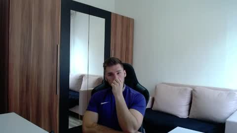 Snapshot of darius_94 chatting on 04/01/26, 06:36 darius_94 online show from 04/01/26, 06:36