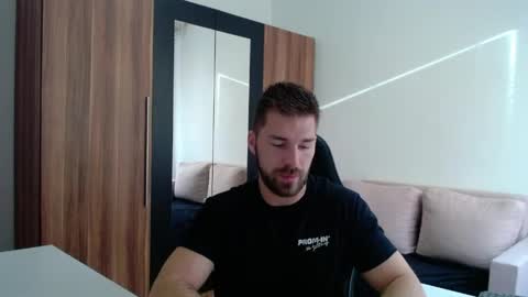 Snapshot of darius_94 chatting on 05/07/26, 04:51 darius_94 online show from 05/07/26, 04:51