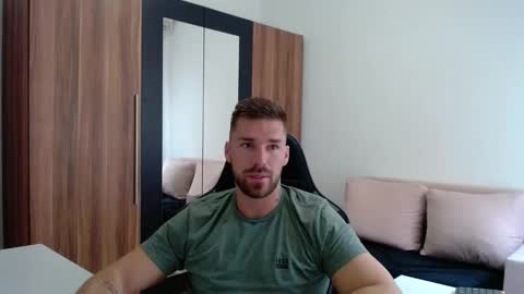 Snapshot of darius_94 chatting on 05/15/26, 05:47 darius_94 online show from 05/15/26, 05:47