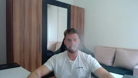 darius_94 online show from 07/27/26, 01:29