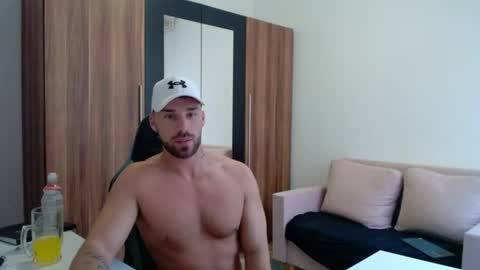 darius_94 online show from 07/28/26, 02:13