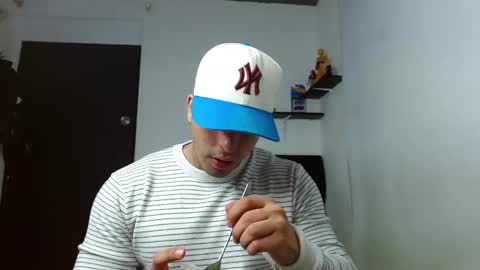 Darius Phoenix  online show from 12/01/25, 10:15