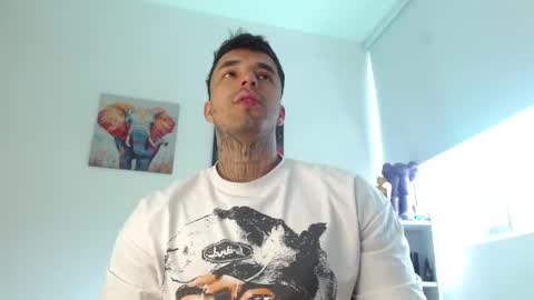 Darius Phoenix  online show from 06/07/26, 06:55