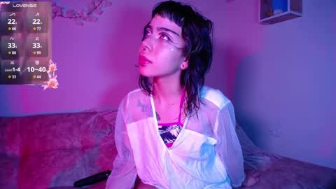 Dark online show from 11/06/25, 12:17