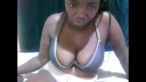 dark_anggel online show from 09/18/25, 05:04