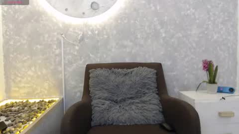 dark_dreams0 online show from 07/02/26, 07:31