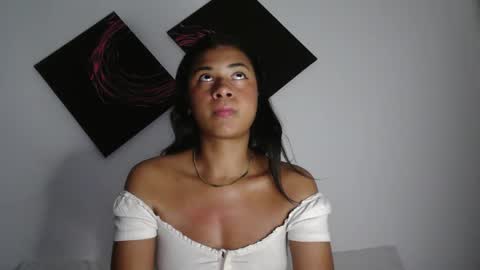 Sofia online show from 11/09/25, 01:59