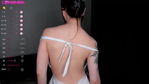 Snapshot of dark_ester chatting on 10/08/25, 11:41 Ester online show from 10/08/25, 11:41