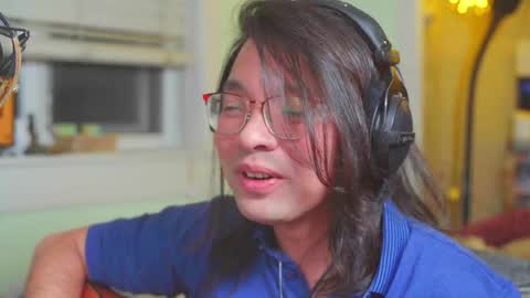 dark jealousisi online show from 10/31/25, 07:20