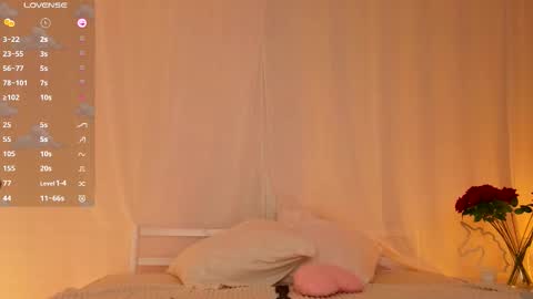 Snapshot of dark_lola_ chatting on 11/07/25, 03:17 Lola online show from 11/07/25, 03:17