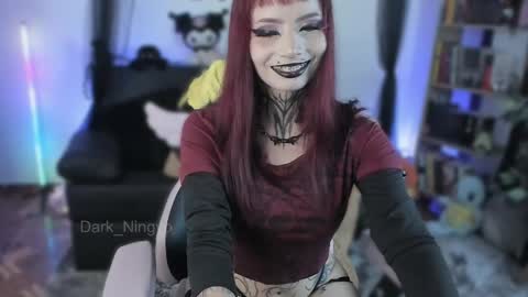 Snapshot of dark_ningyo chatting on 05/29/26, 03:43 Dafne online show from 05/29/26, 03:43