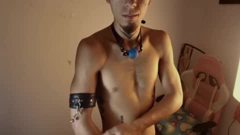 Snapshot of dark_rosse1 chatting on 02/10/26, 12:15 rosse online show from 02/10/26, 12:15